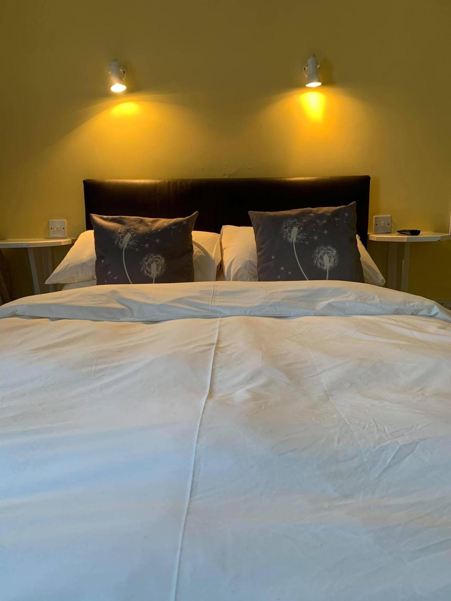 Ye Olde White Harte Hotel Burnham-on-Crouch Pokoj fotografie